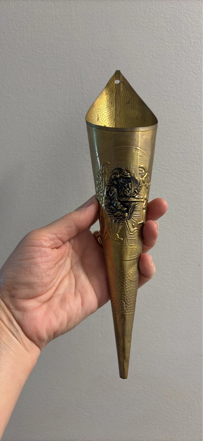 Brass Wall Sconce Vase with Embossed Lion - photo 4