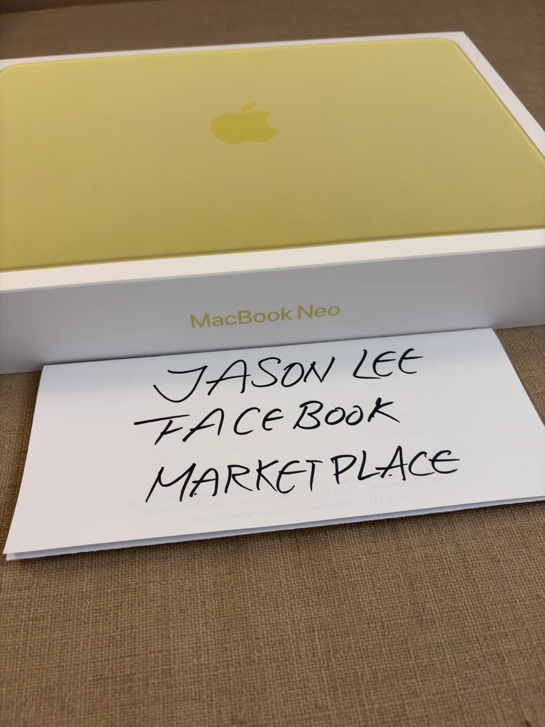 Apple MacBook Neo Laptop- Citrus Colour - 256GB - photo 2
