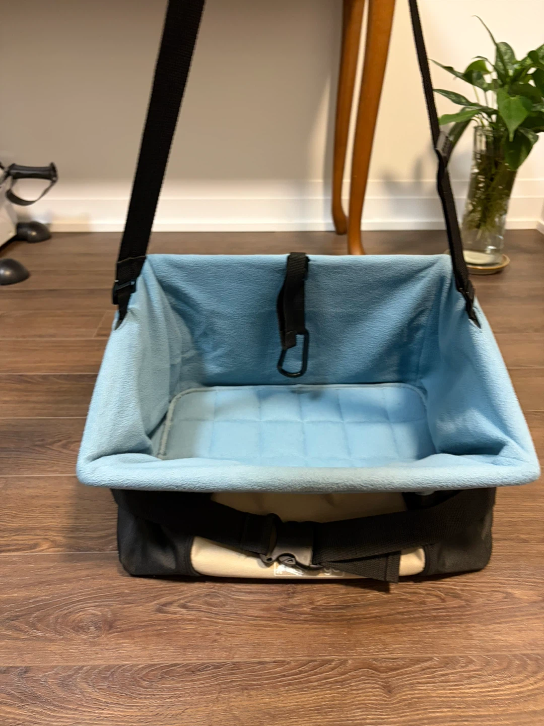 LIKE NEW Kurgo Dog Booster Car Seat - photo 2