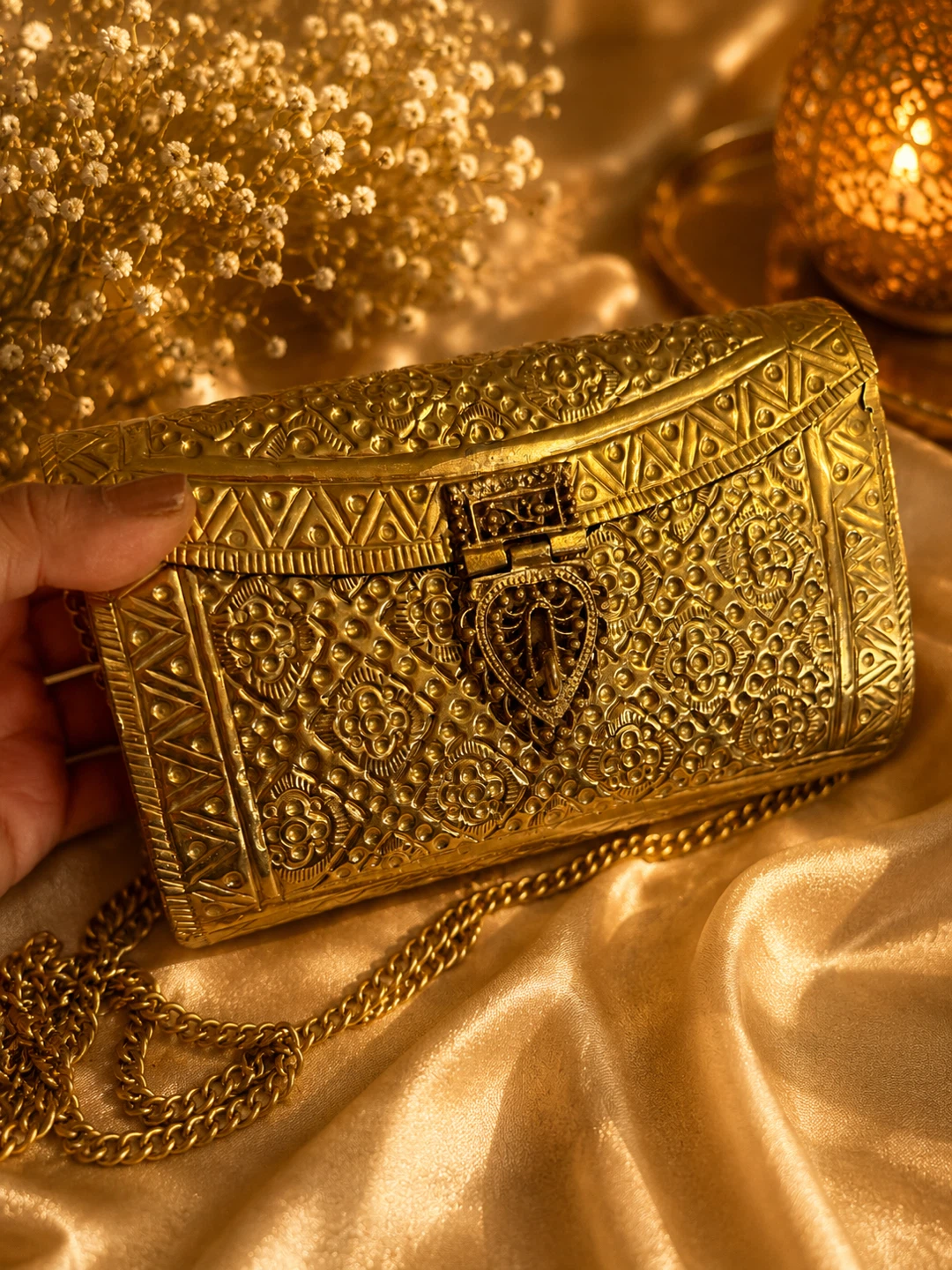 Ornate Gold Metal Clutch with Chain - photo 3