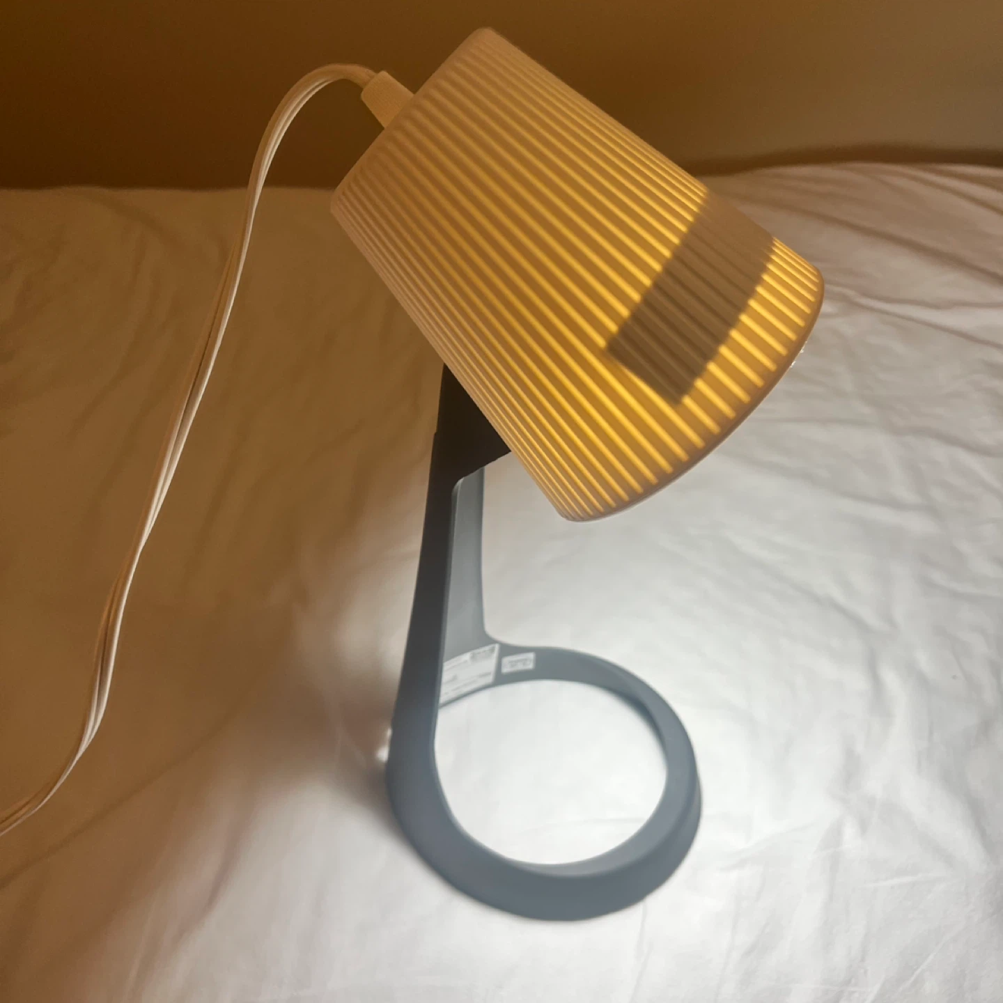 IKEA Table Lamp with Extra Bulb - photo 2