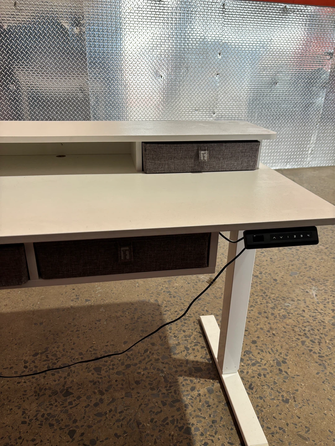 Electric. Adjustable Standing Desk with Drawers - photo 4