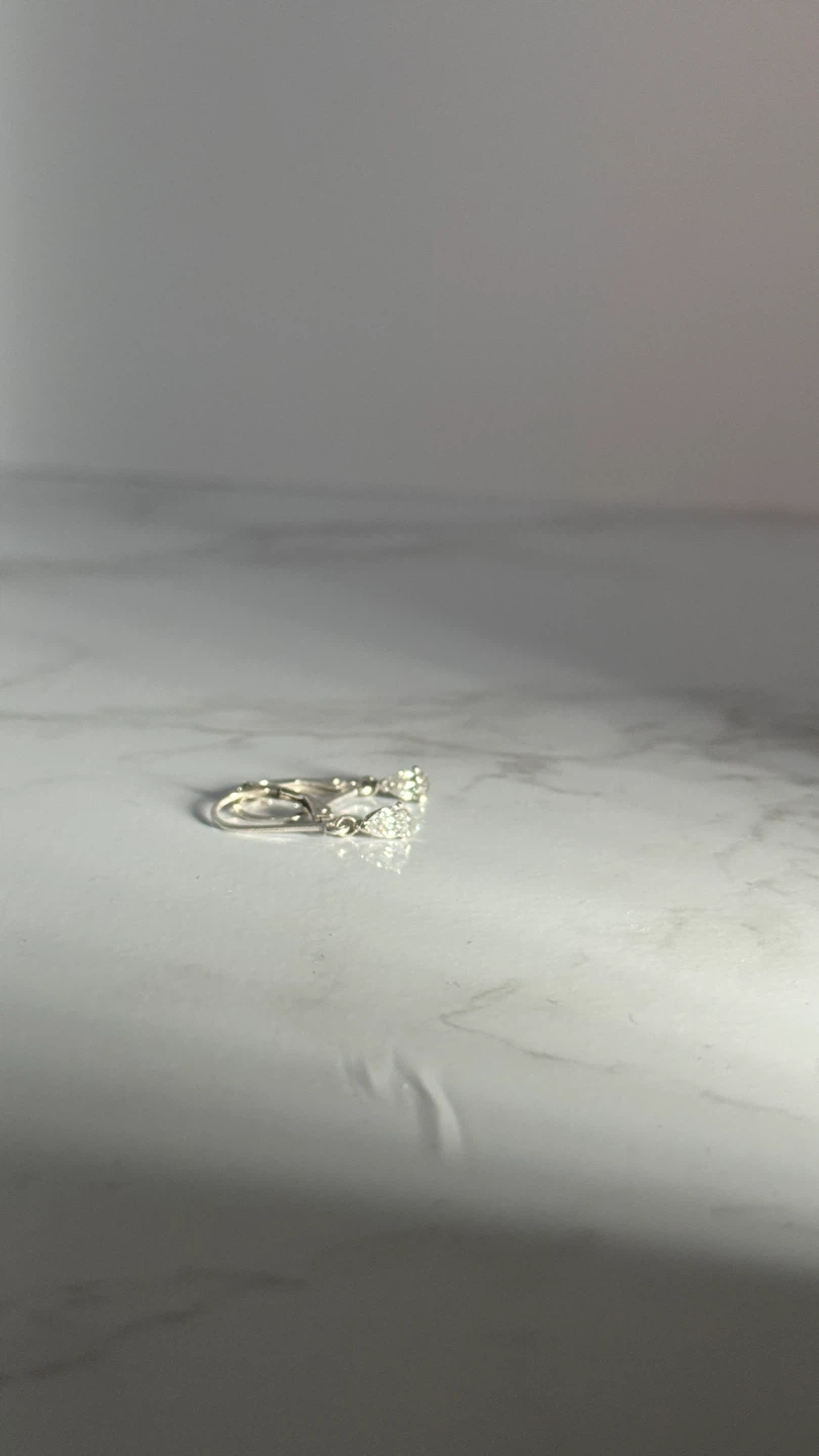 Silver Leverback Earrings with Lab Diamond - photo 3