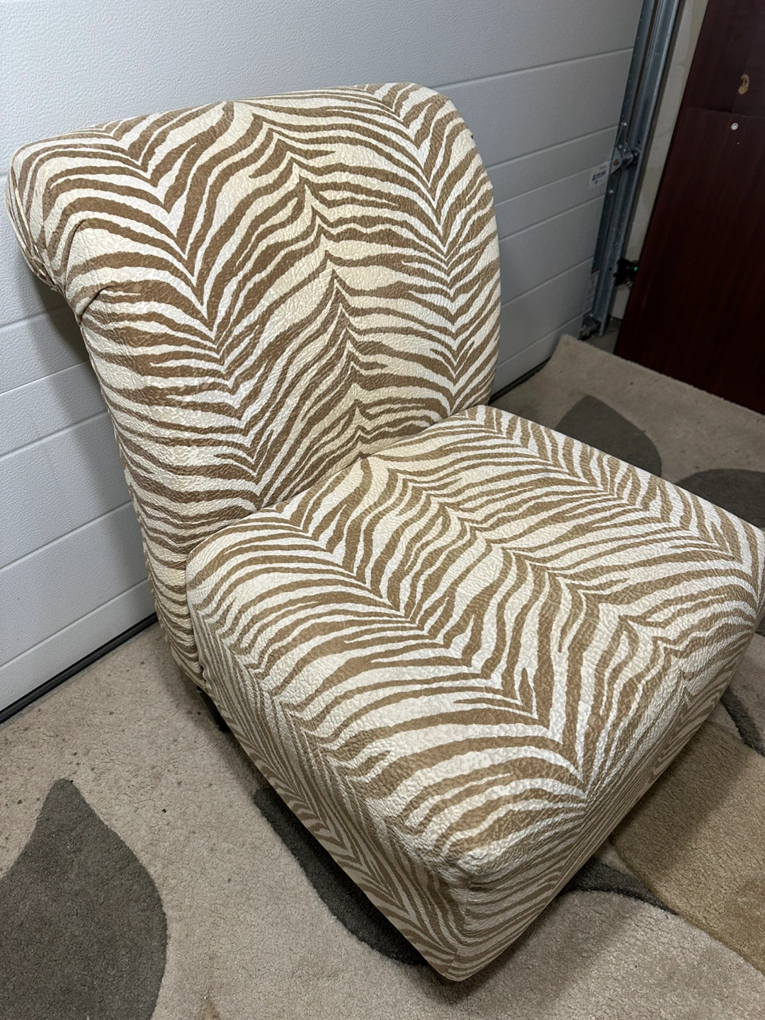 Zebra Print Accent Chair – Stylish & Comfortable - photo 5