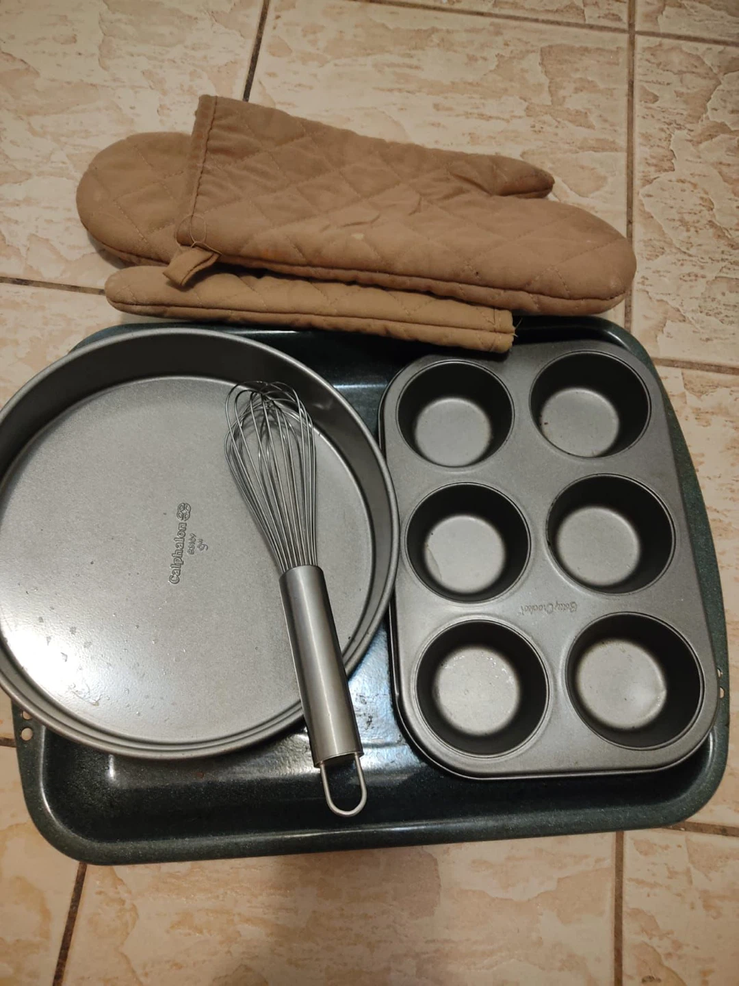 Baking Set with Muffin Tin, Cake Pan, Whisk & Oven Mitts