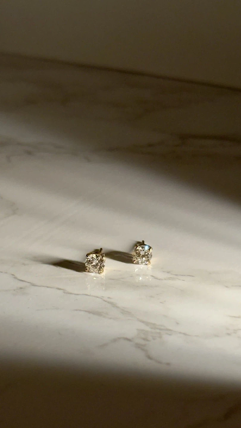 14k Yellow Gold Lab-Grown Diamond Stud Earrings (1 Carat TW) - photo 4