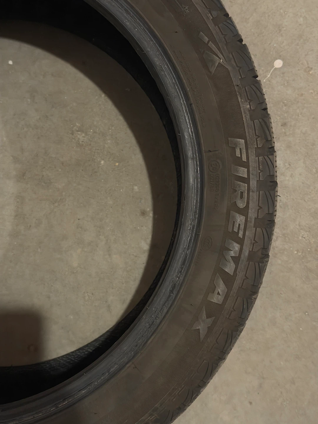 Firemax FM805+ Winter Tires - 245/45R18 100V