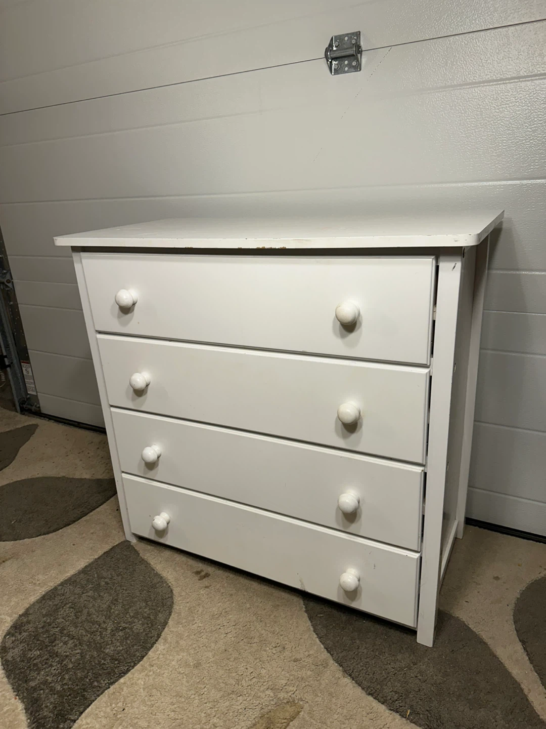 White 4-Drawer Dresser - photo 3