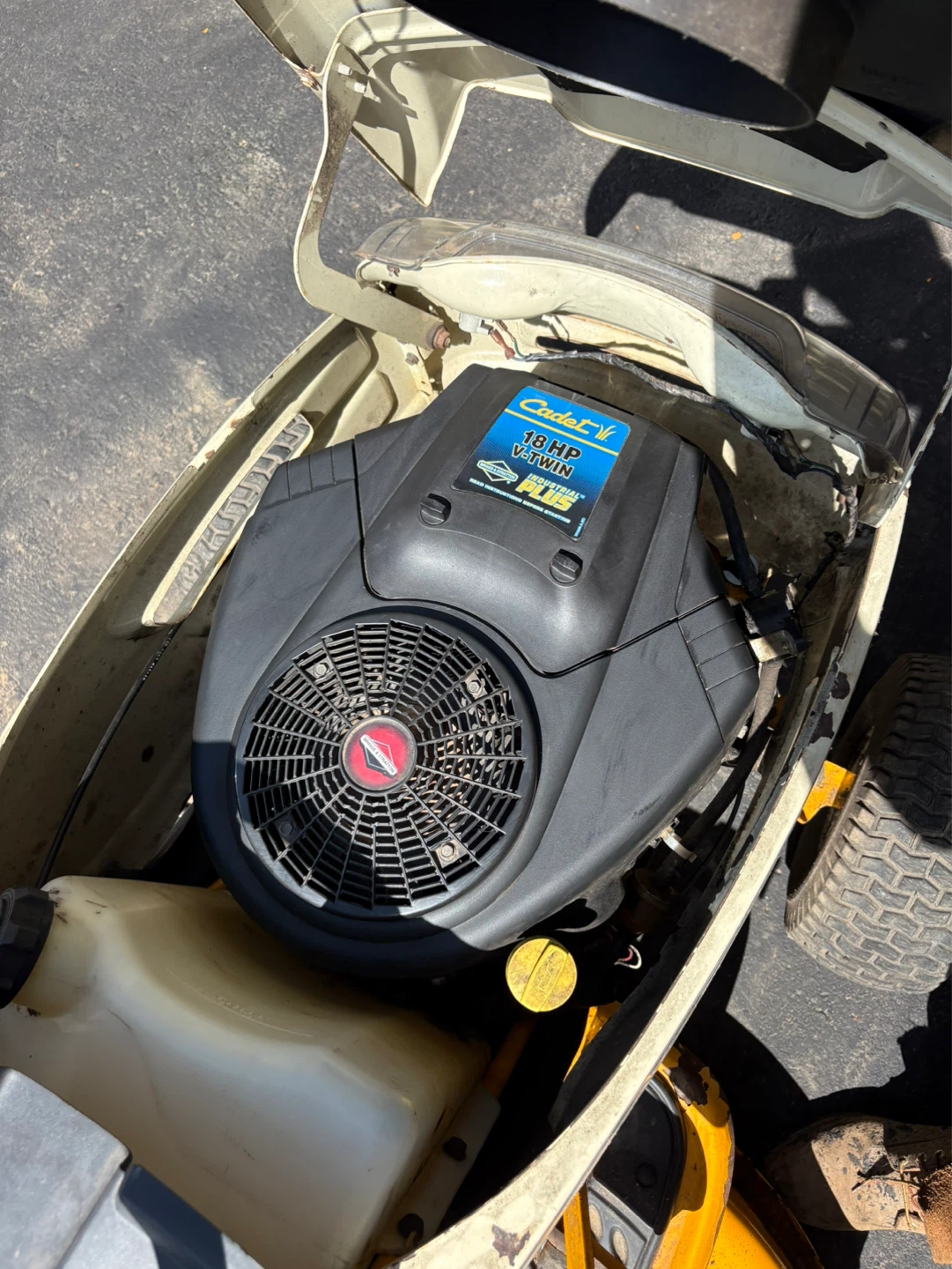 Cub cadet lawn tractor - photo 4