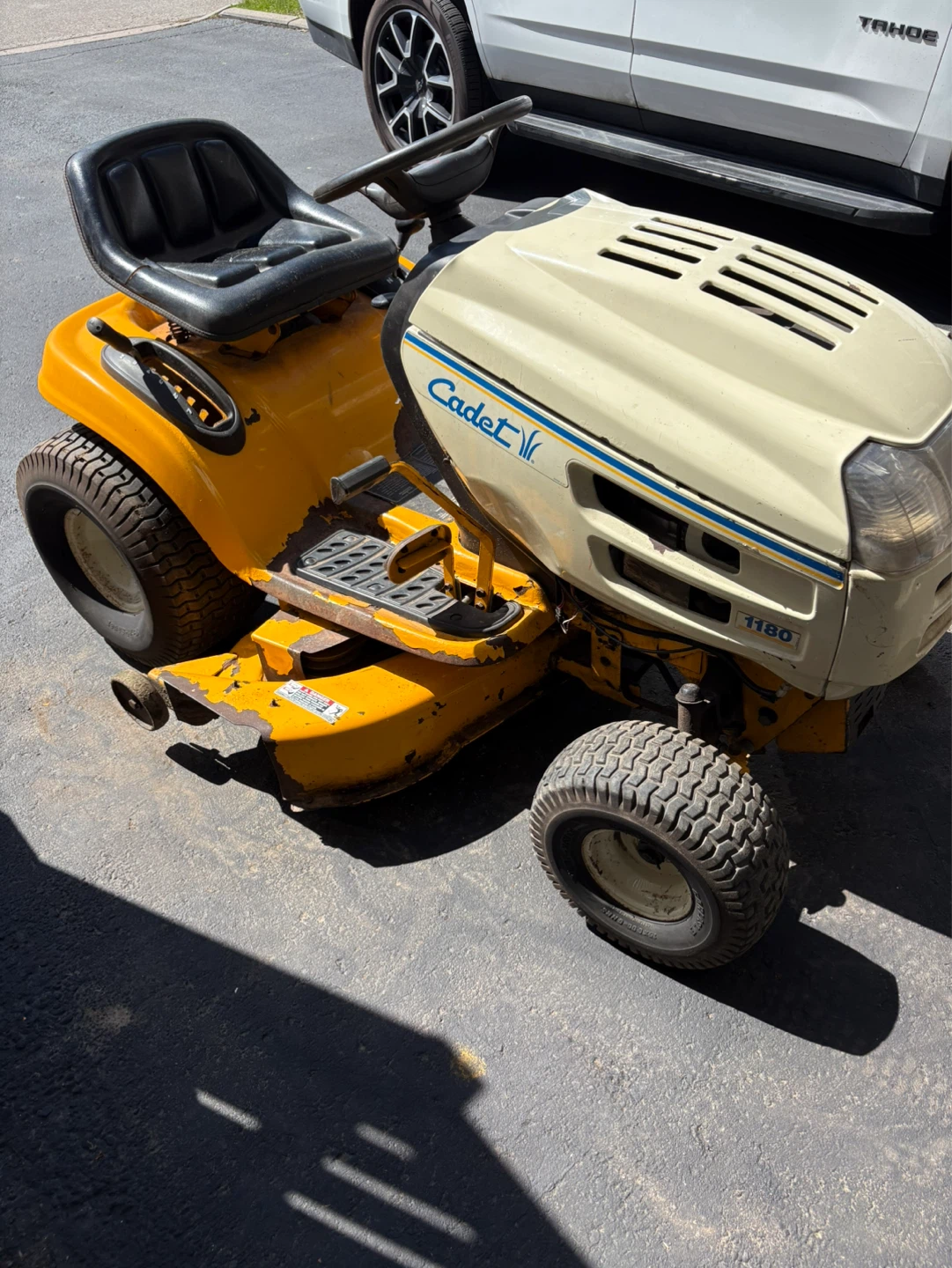 Cub cadet lawn tractor - photo 3