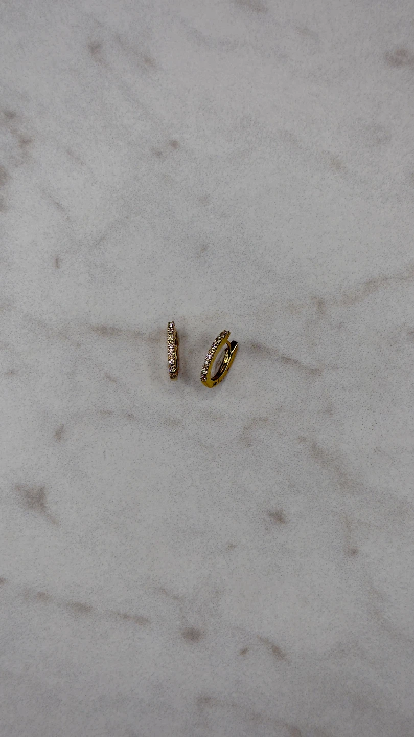 14k Yellow Gold Lab Diamond Huggie Hoop Earrings - photo 4