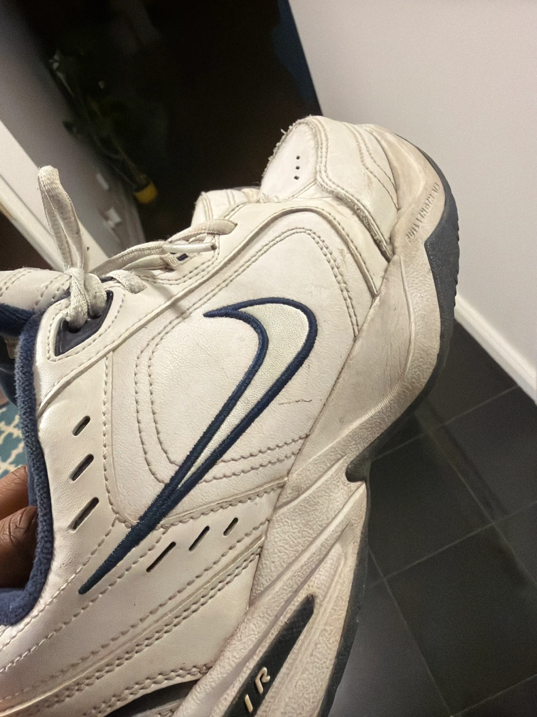 Nike Air Monarch IV White/Navy Men's Sneakers - photo 2