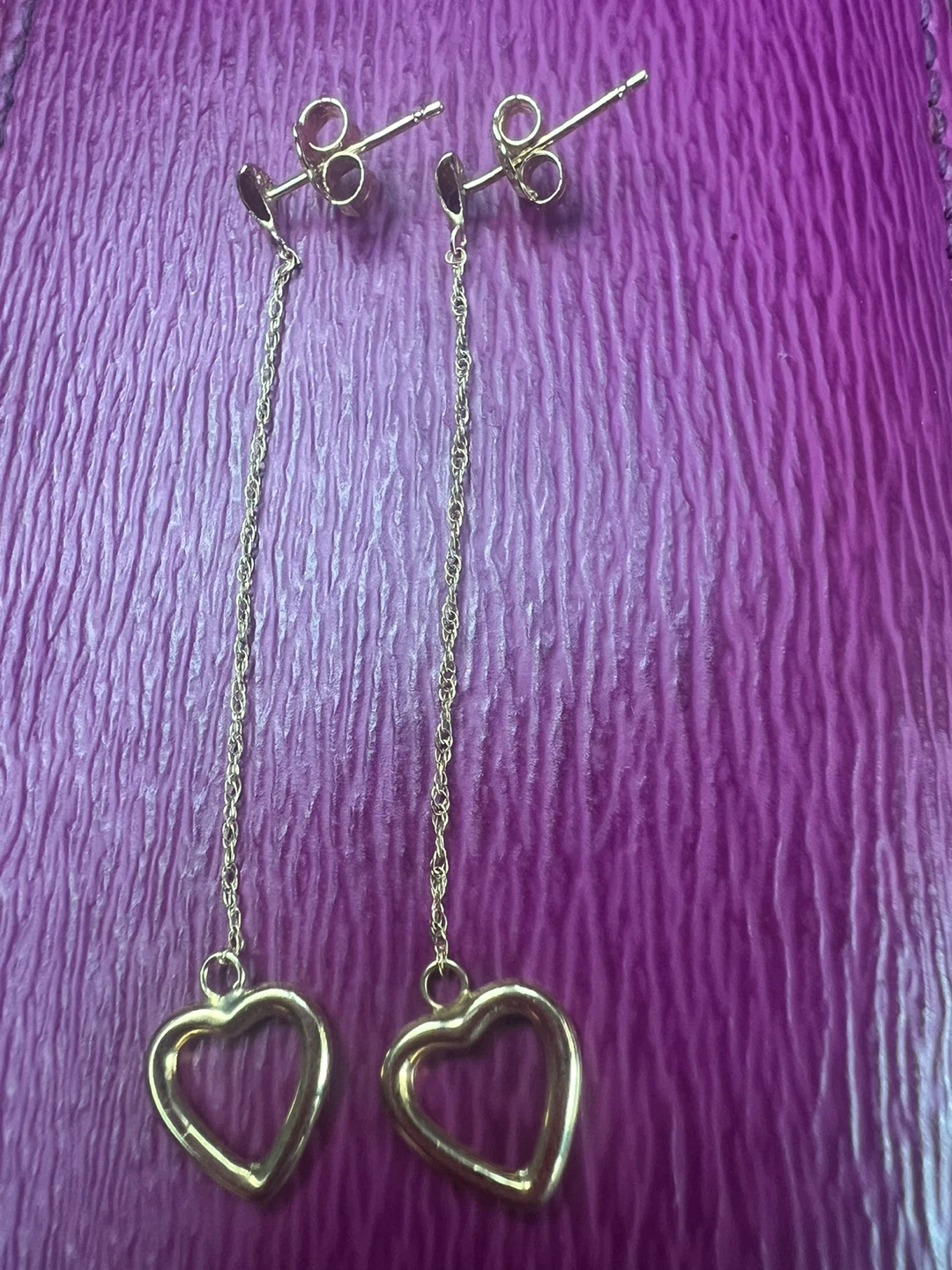 10K Gold Heart Dangle Earrings