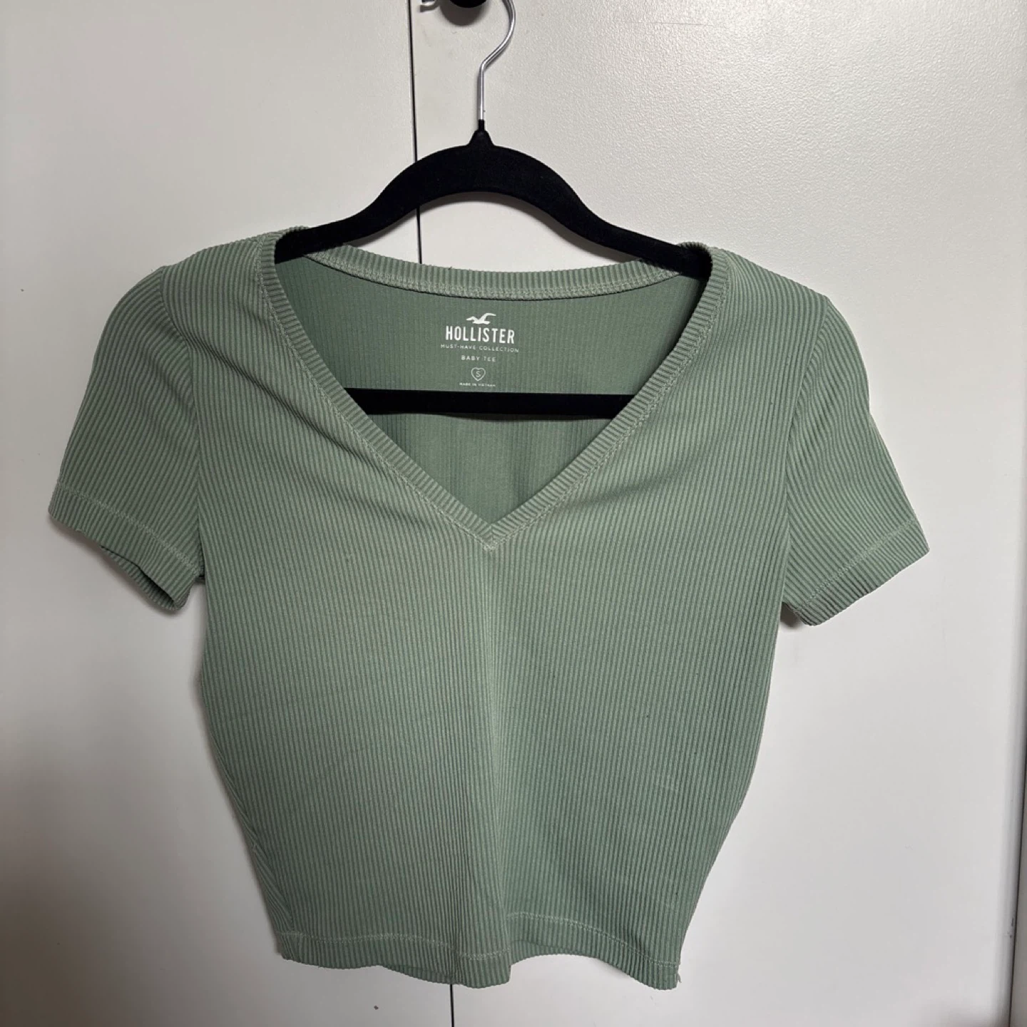 Hollister Ribbed V-Neck - Green