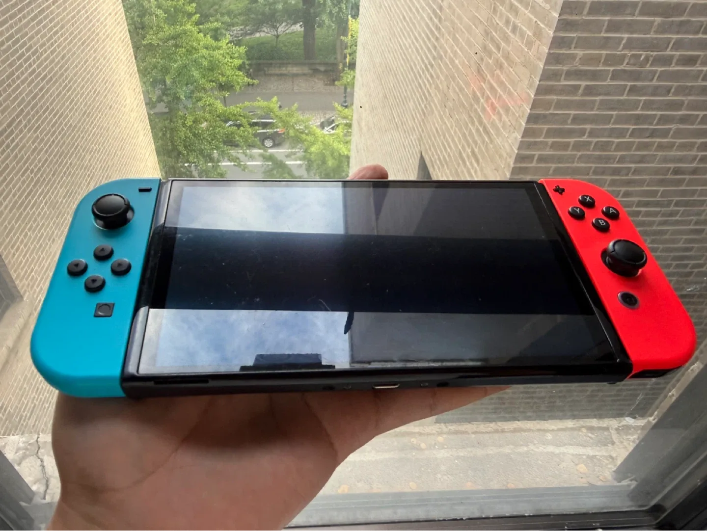OLED Nintendo Switch - Fair Condition - photo 3