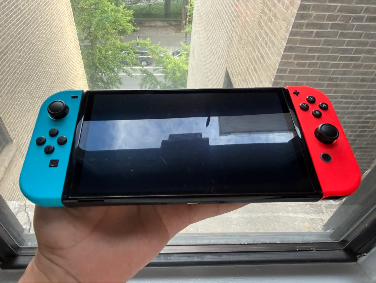 OLED Nintendo Switch - Fair Condition - photo 4