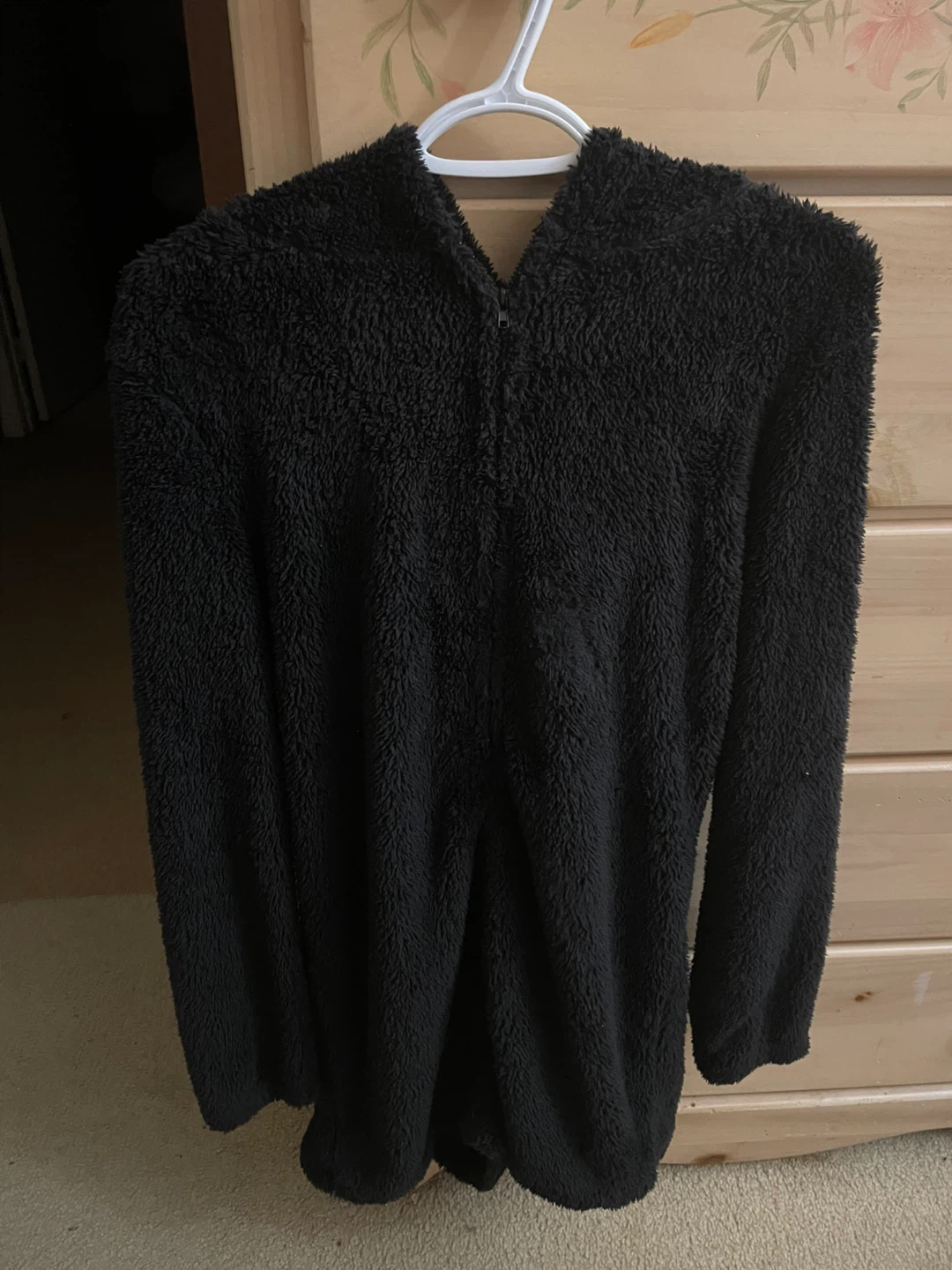 2 fuzzy Rompers - photo 2