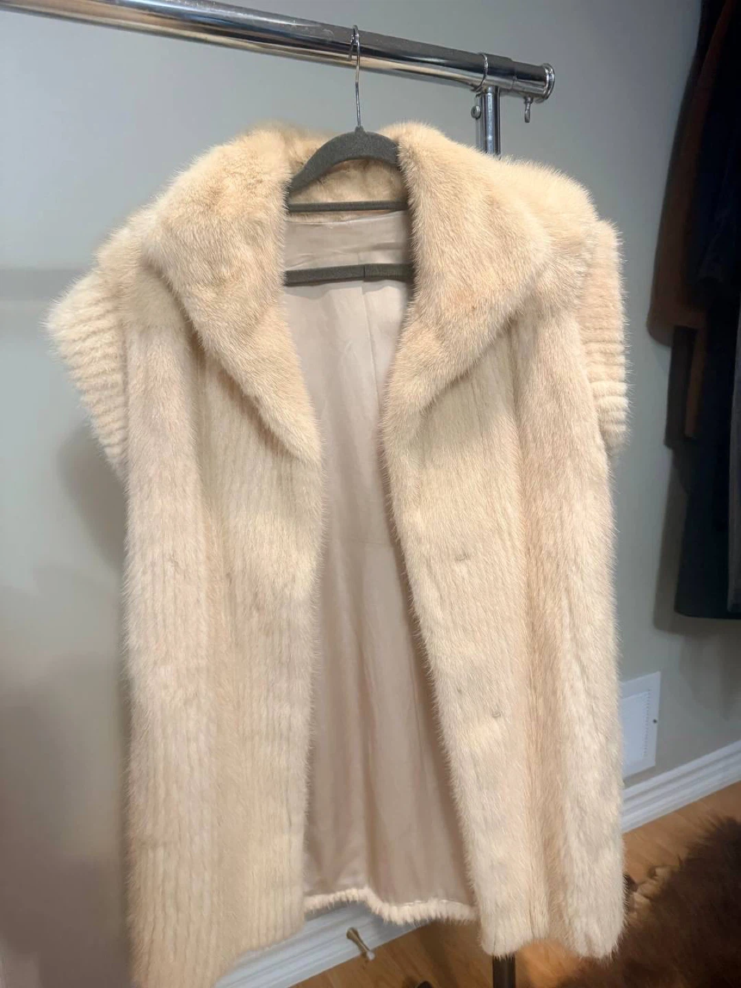 Vintage Mink ,Fox Fur & Coat and Canada Goose - photo 3
