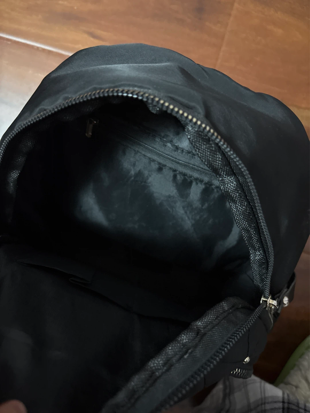 Black gold dots backpack - photo 2