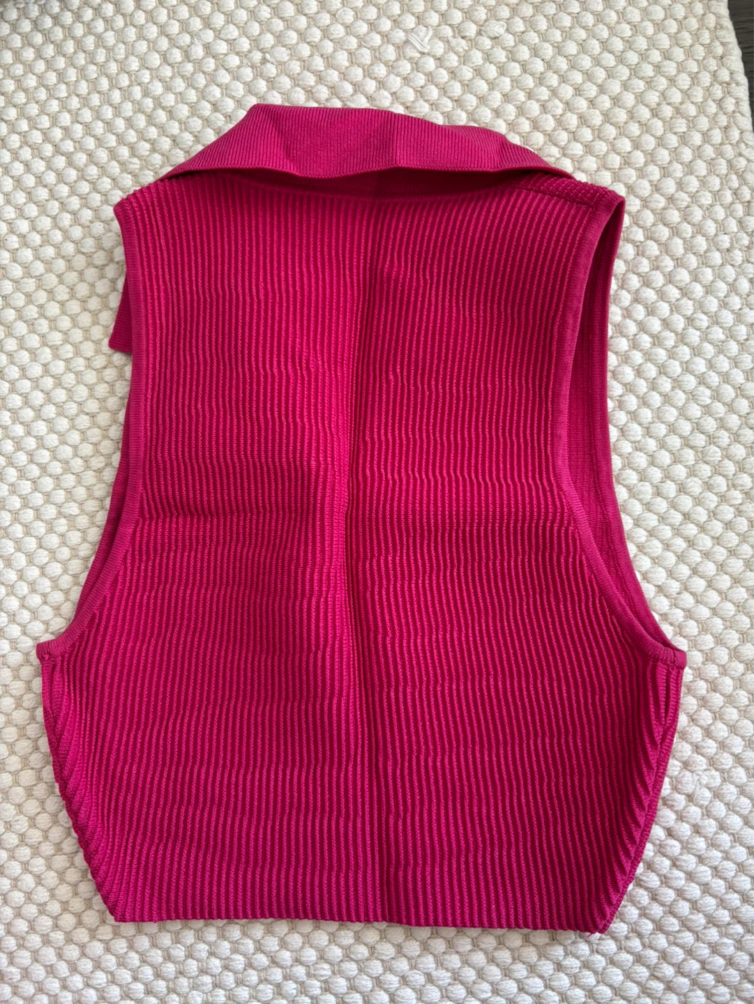 Babaton Pink Ribbed Collared Sleeveless Top - photo 2