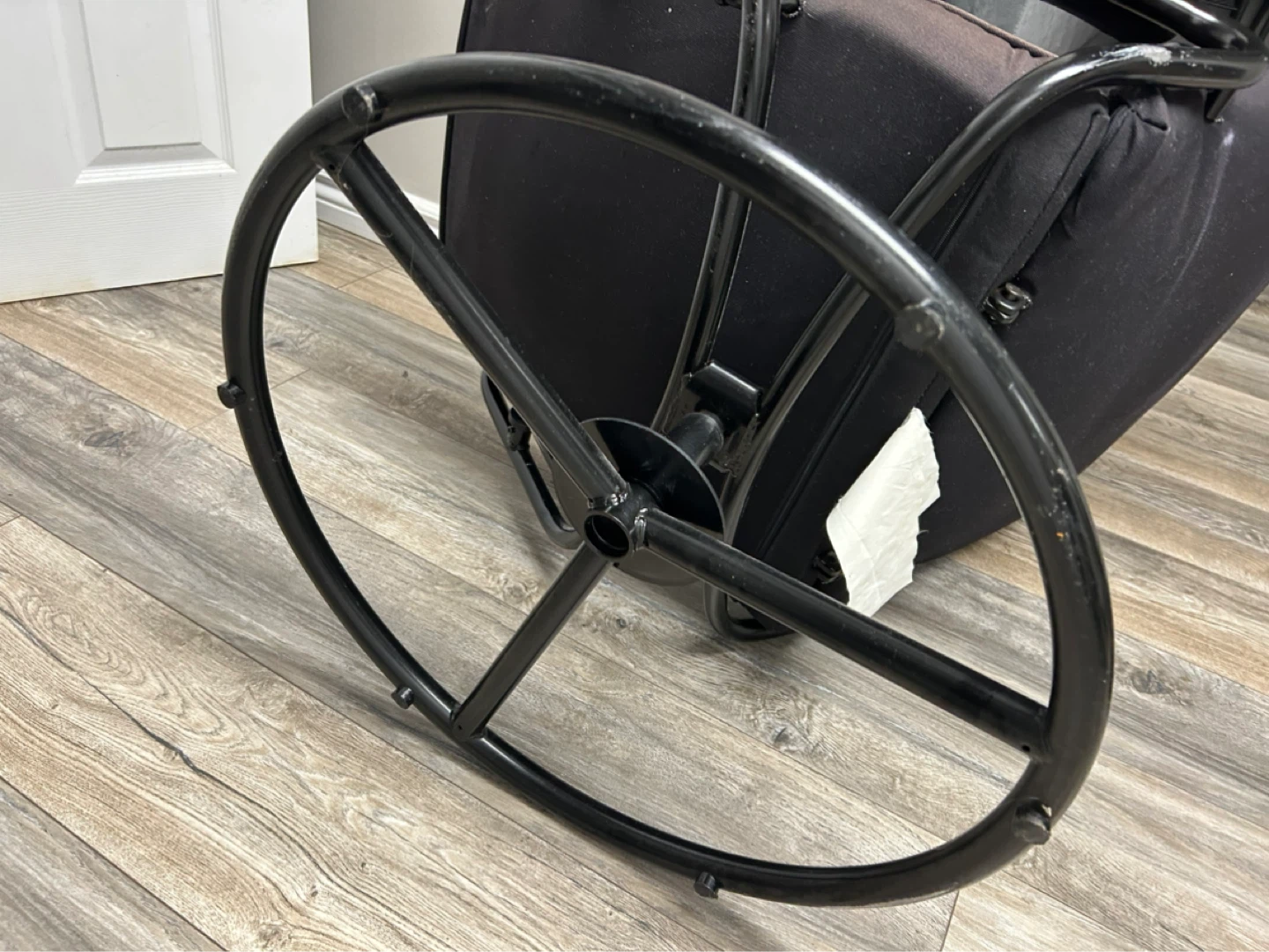 Black Office Chair - photo 3