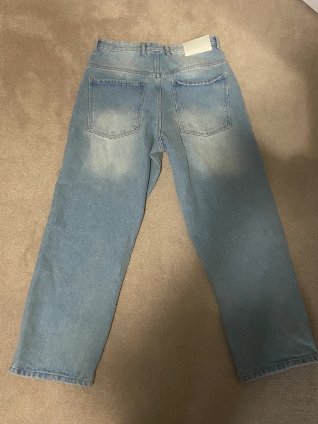Light Wash Relaxed Fit Denim Jeans