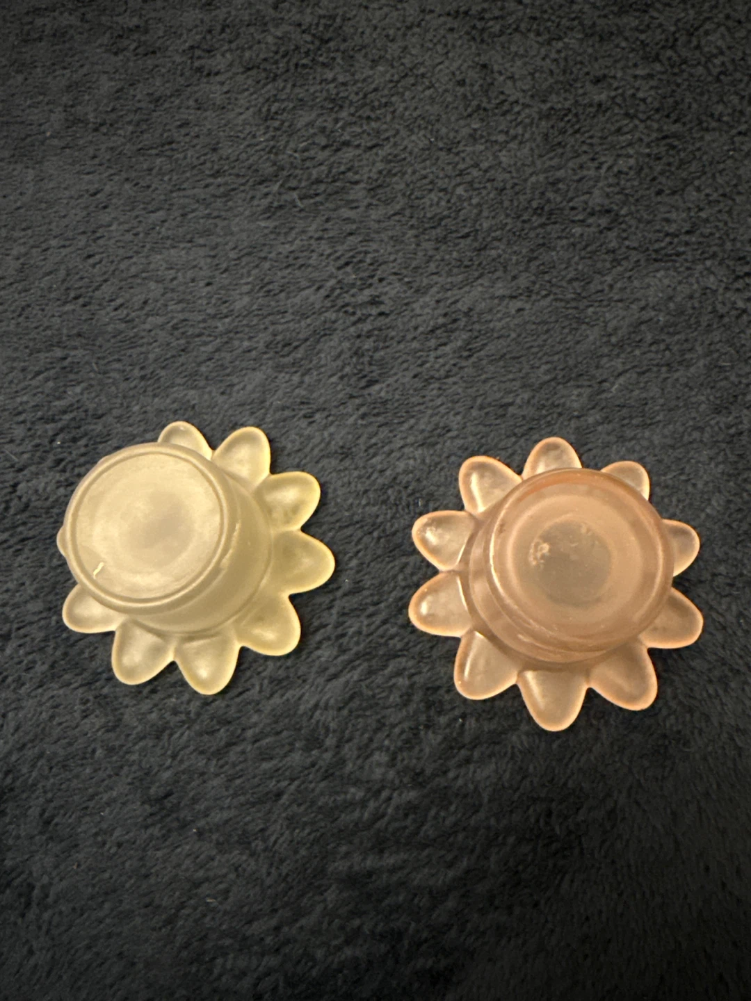 2 Flower-shaped Candle Holders - photo 3