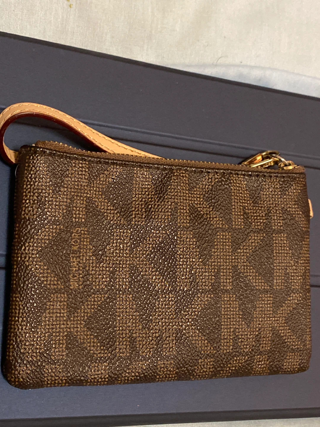 Michael Kors Monogram Wristlet Pouch - photo 4