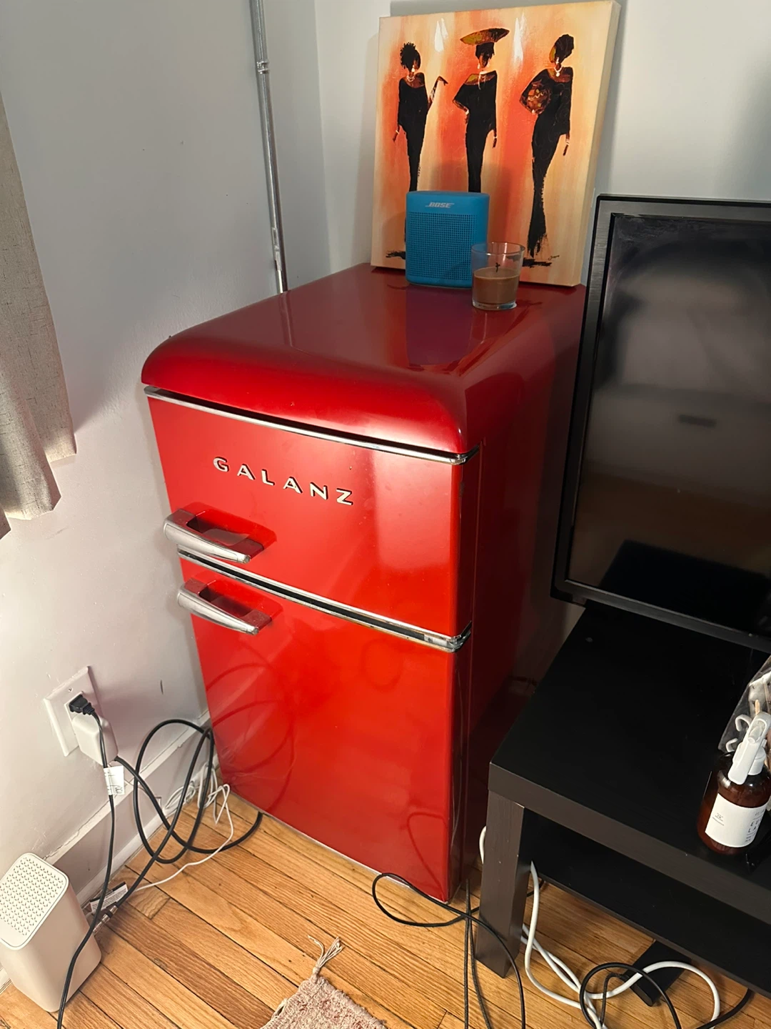 Galanz Retro Mini Fridge - photo 2