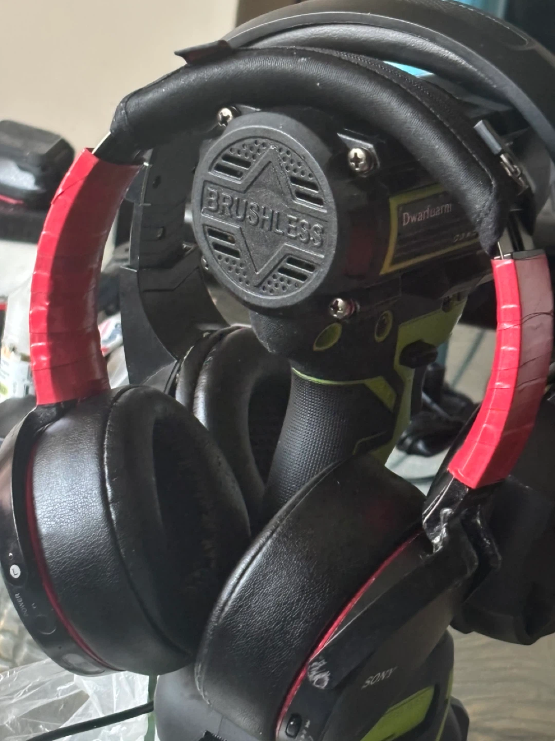 Sony MDR-XB950BT Bluetooth Headphones - photo 2
