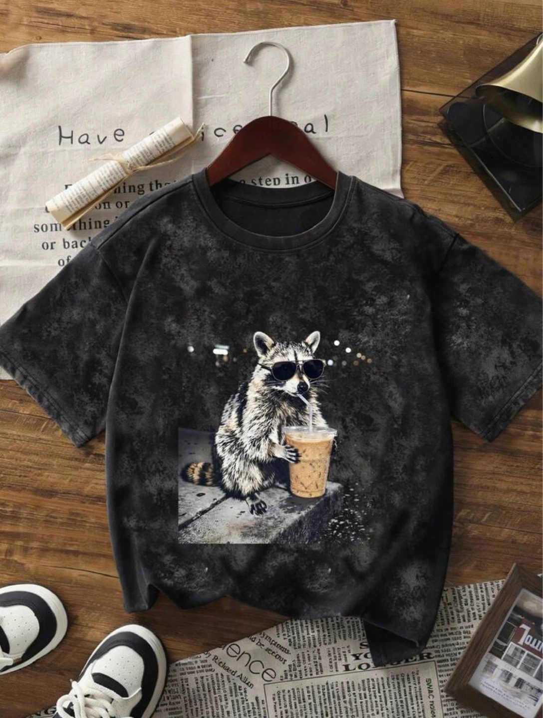 New woman’s t-shirt raccoon print - photo 3