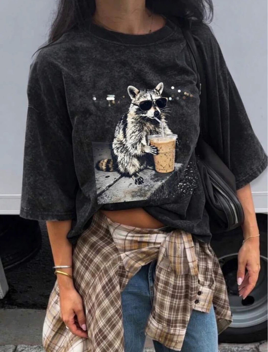 New woman’s t-shirt raccoon print - photo 2