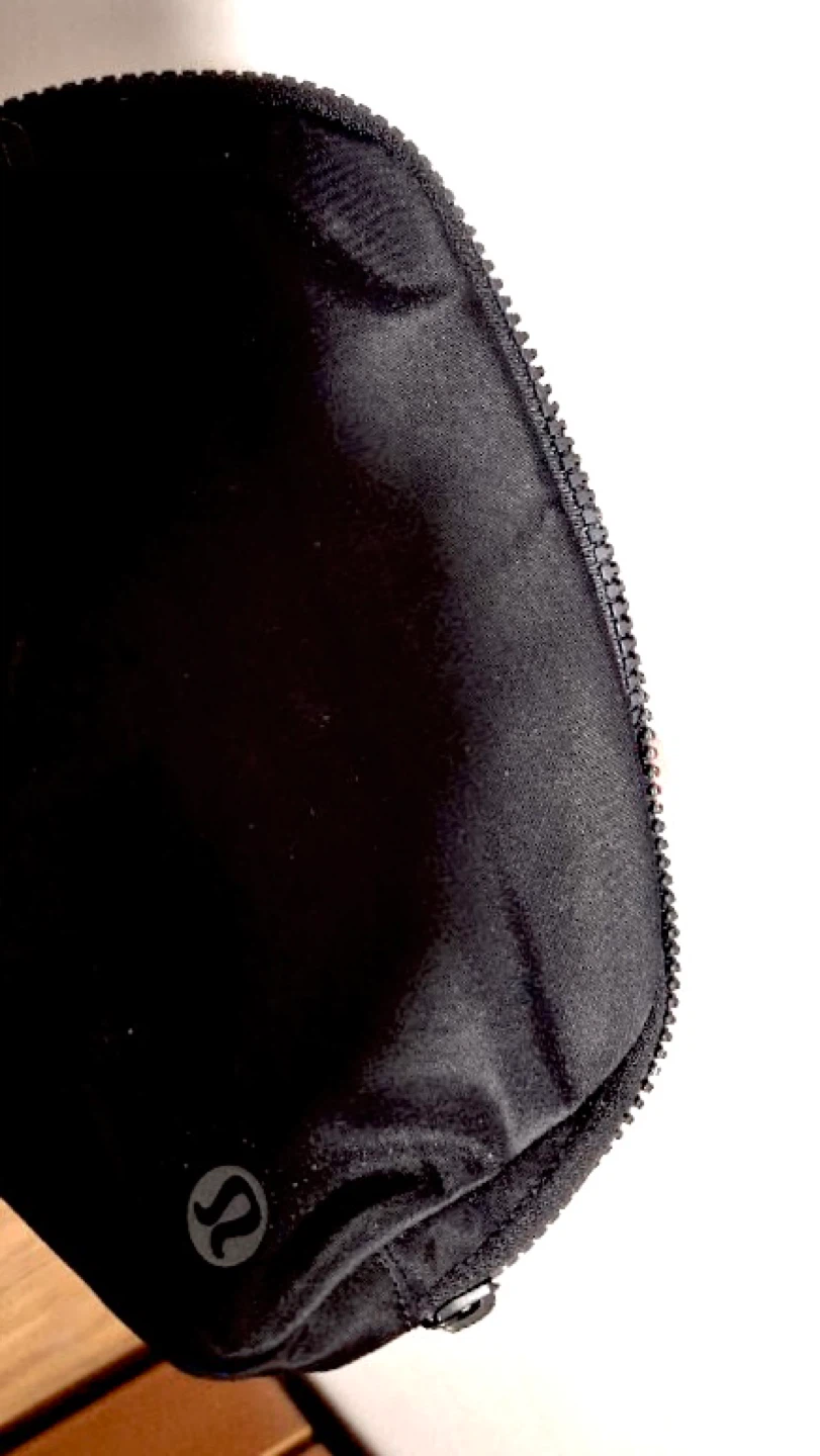 Lululemon Everywhere Belt Bag