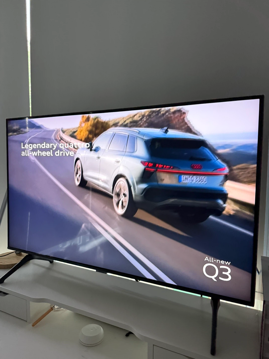 Samsung Smart TV UN43TU7000FXZC 43” 4K - photo 4