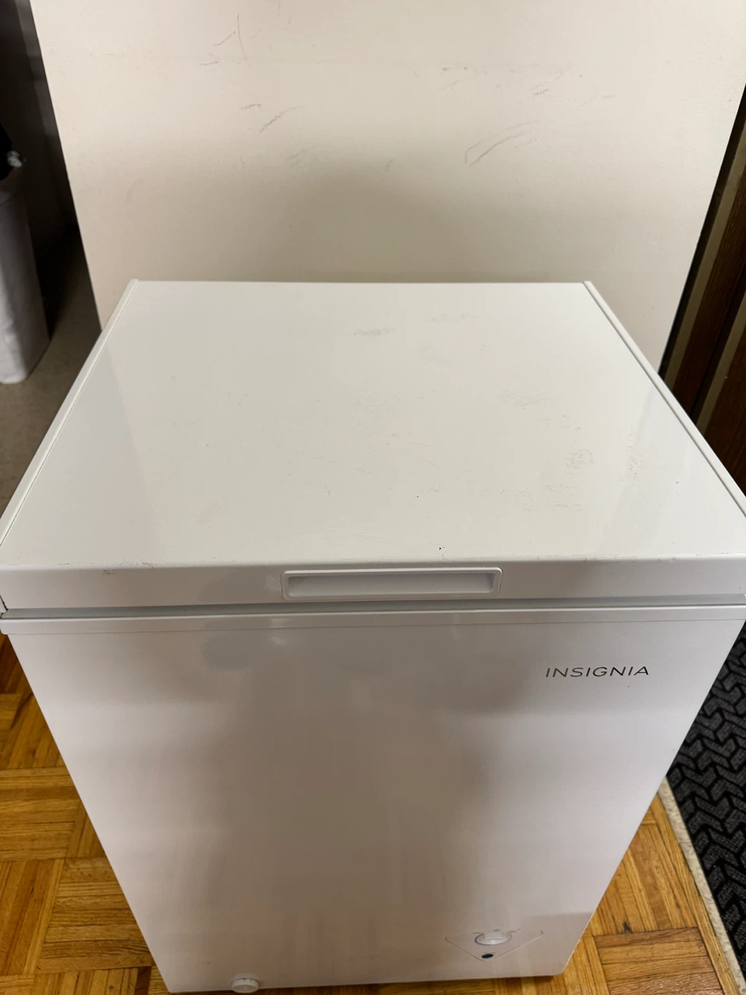 Insignia Chest Freezer - photo 5