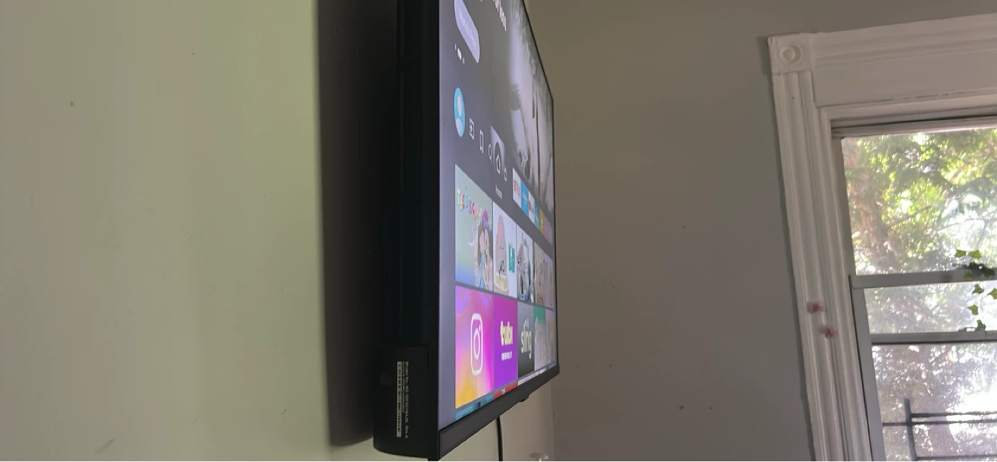 Insignia 55" Class F30 Series 4K UHD HDR Fire TV - photo 4