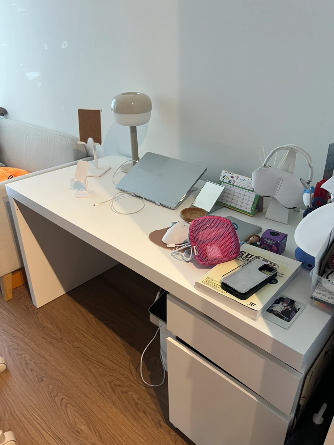 Ikea desk - photo 2