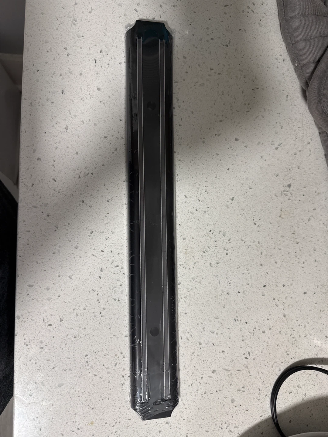 Black Magnetic Knife Bar - Free