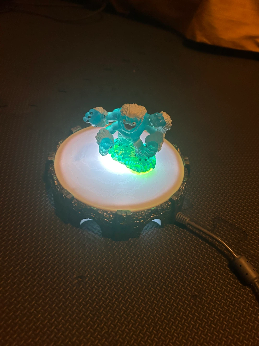 Skylanders Spyros adventure slam bam toy - photo 3