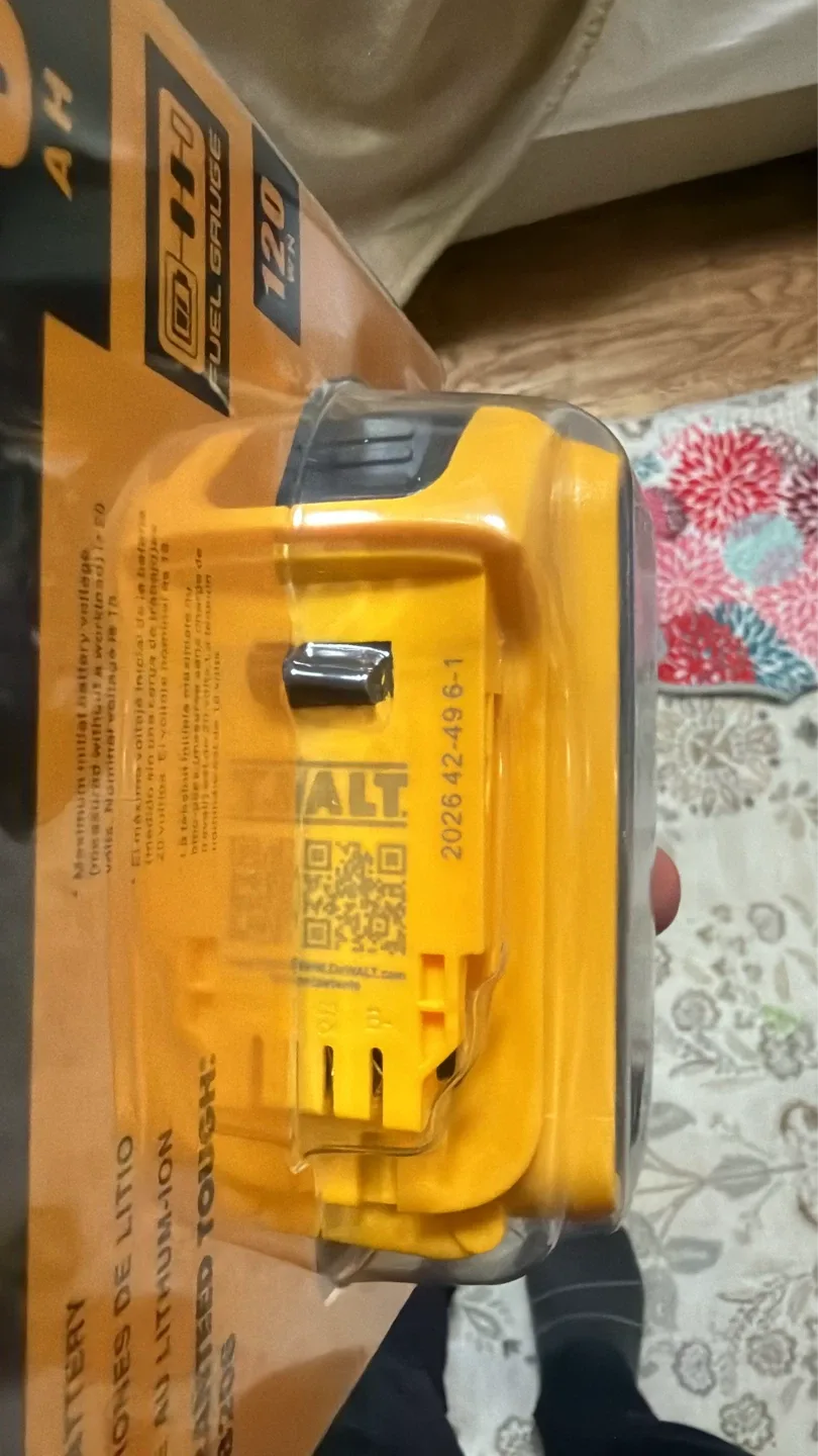 DeWalt 20V MAX XR 6.0 Ah Lithium Ion Battery DCB206 - photo 4