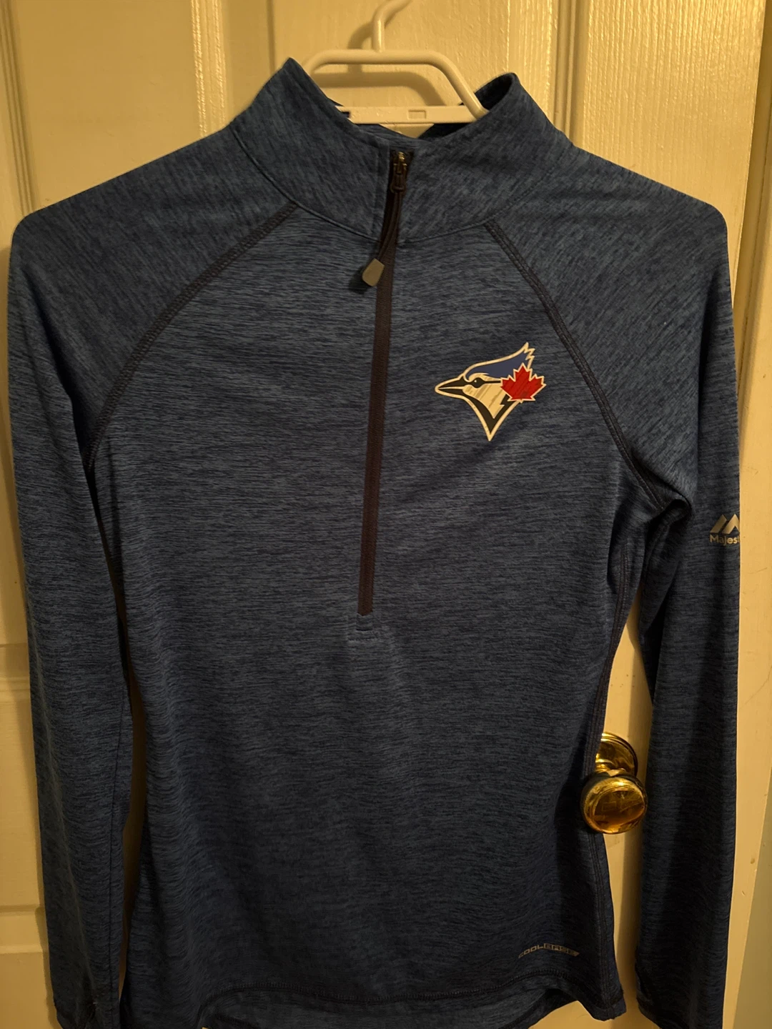 Women Toronto blue jays half zip size Xs