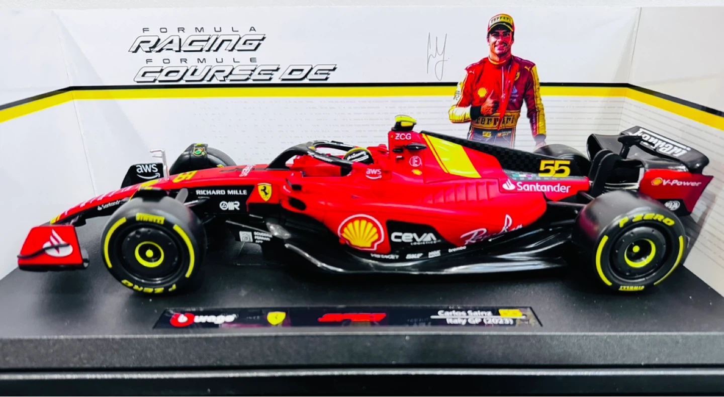 Bburago 1:18 SF23 Ferrari Carlos Sainz F1 Car - photo 4