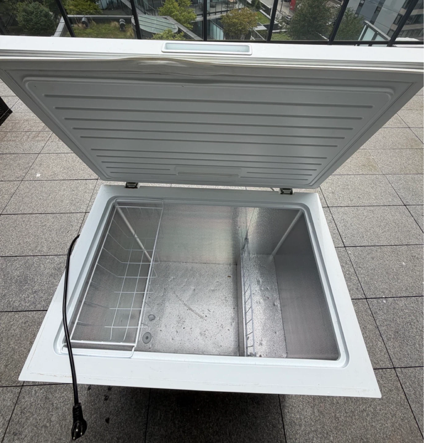 Chest Freezer - photo 3