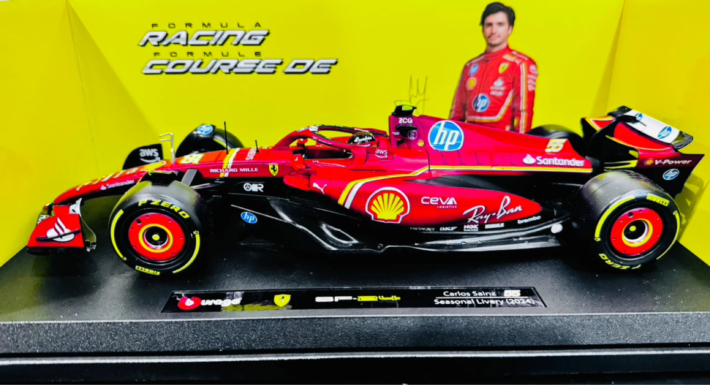 Bburago 1:18 Ferrari SF-24 Carlos Sainz Diecast model - photo 2
