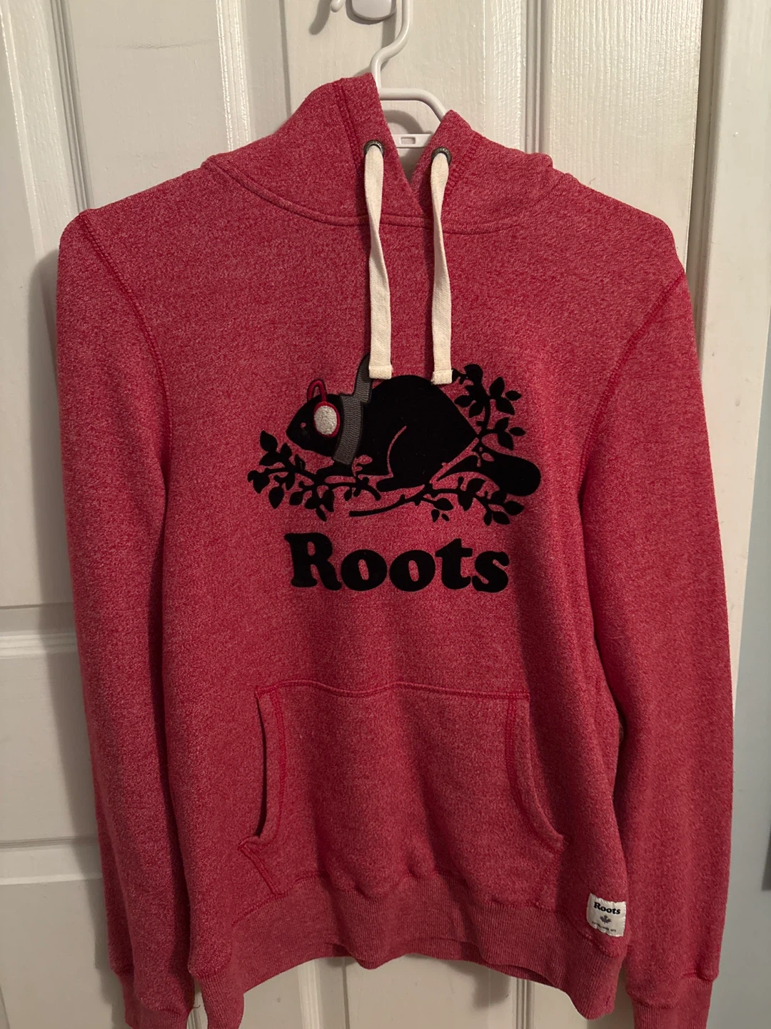 Woman roots hoodie size small pink