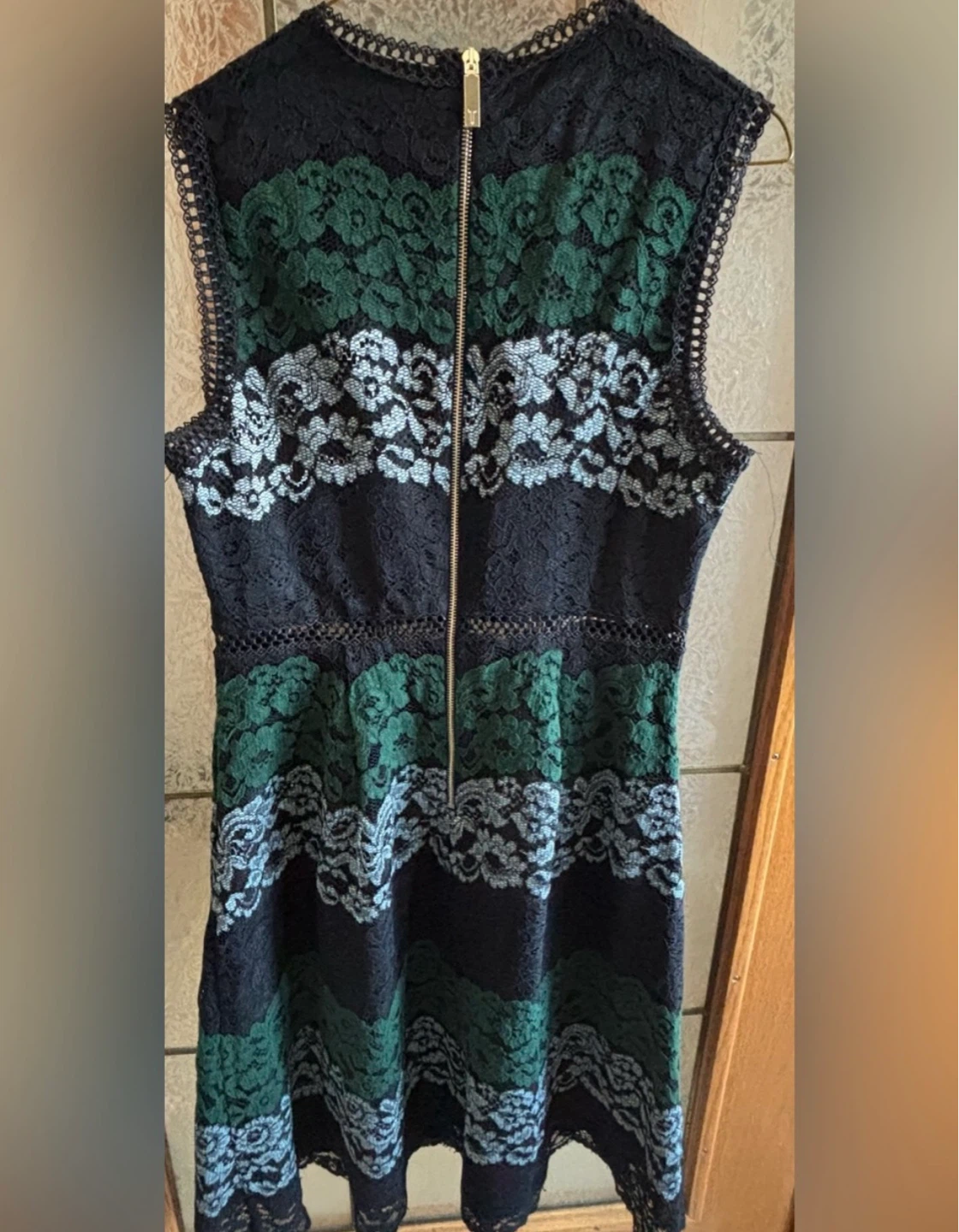 TED BAKER “INARRA” COLOUR BLOCK LACE DRESS - photo 4