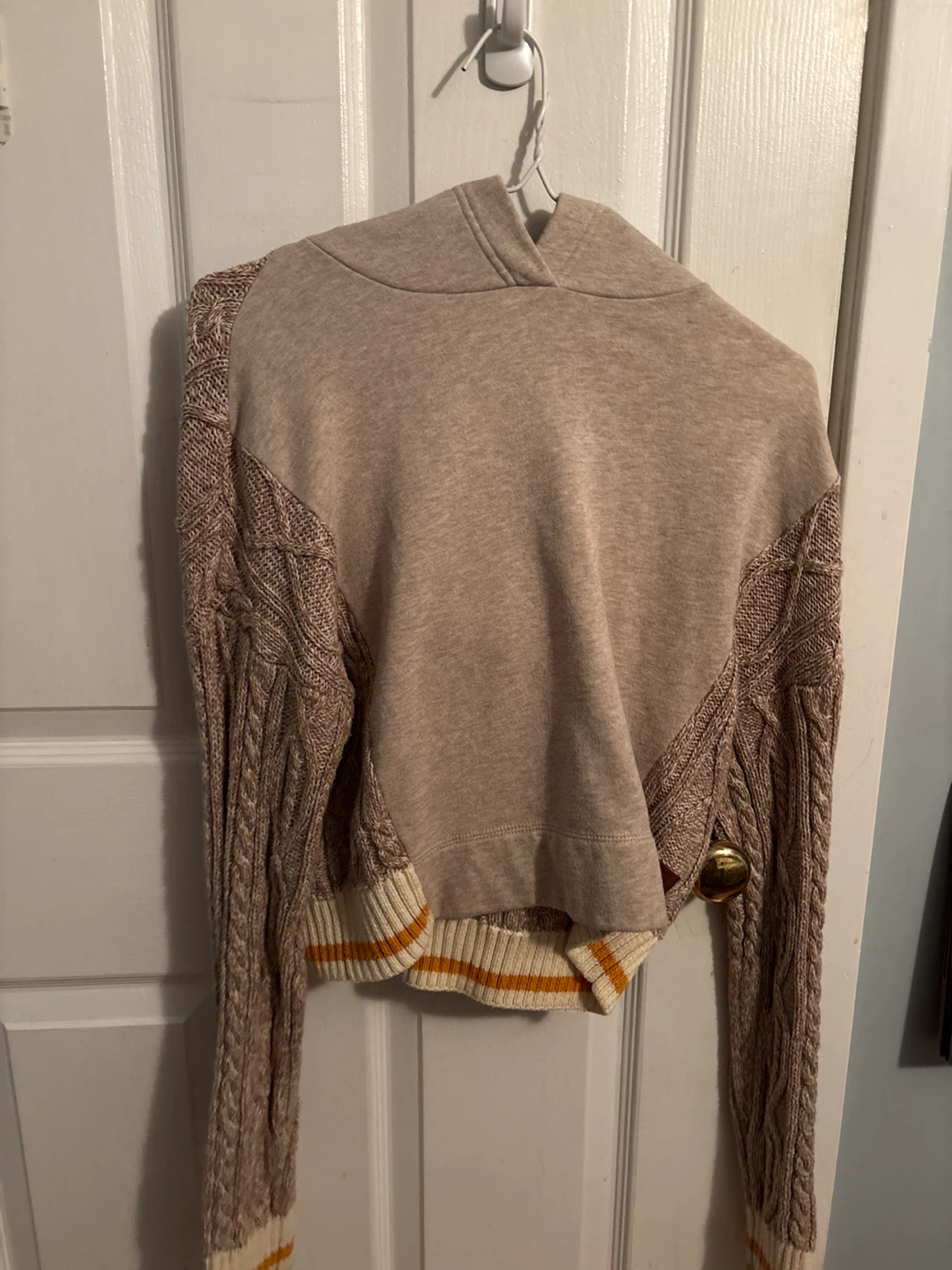 Women roots hoodie cabin size small cropped