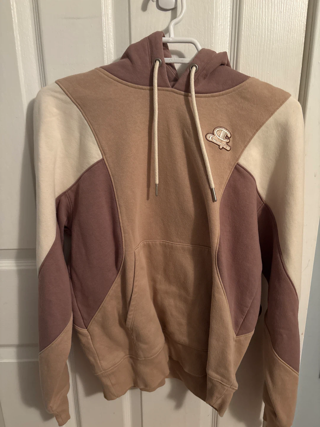 Women champion hoodie size small