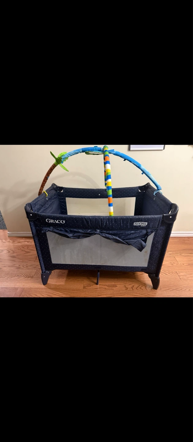 Play/Sleep Playard with Multi-level and Toy Bar - photo 4
