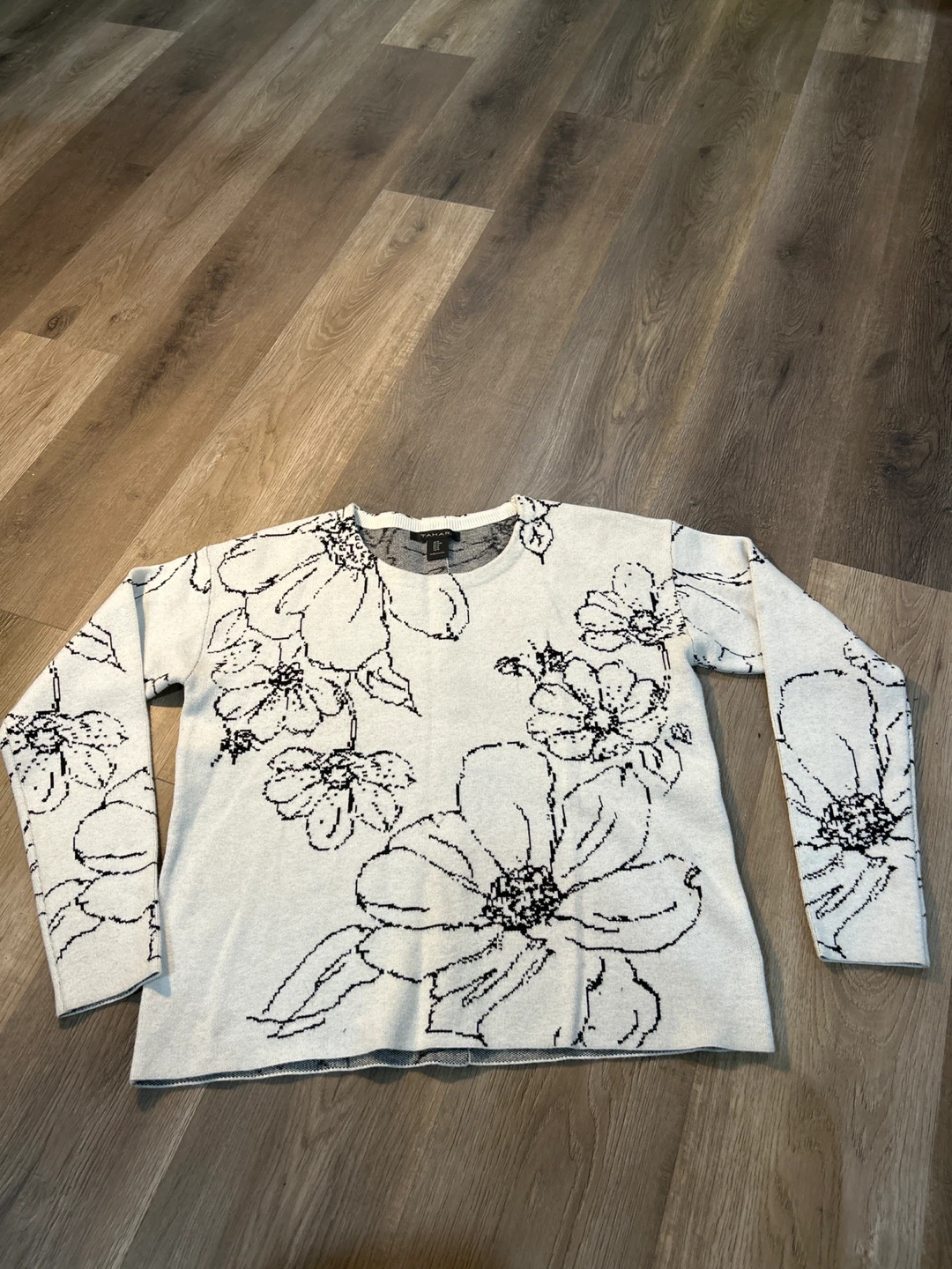 Tahari White Floral Print Sweater - Size M